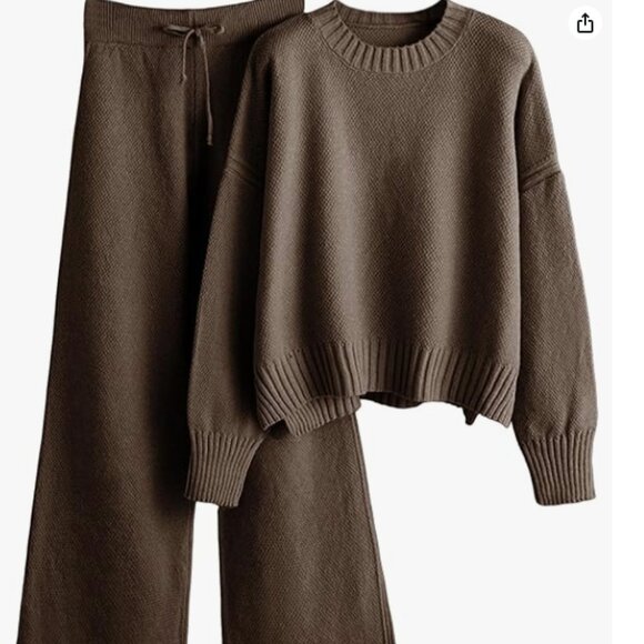 Boutique Sweaters - Cozy Brown Sweater Set Pants and Crewneck Sweater Size Medium